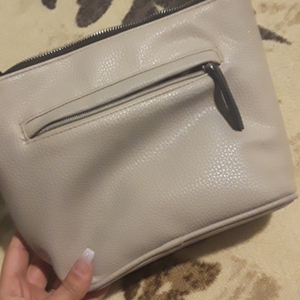 handbag - Picture 3 of 6